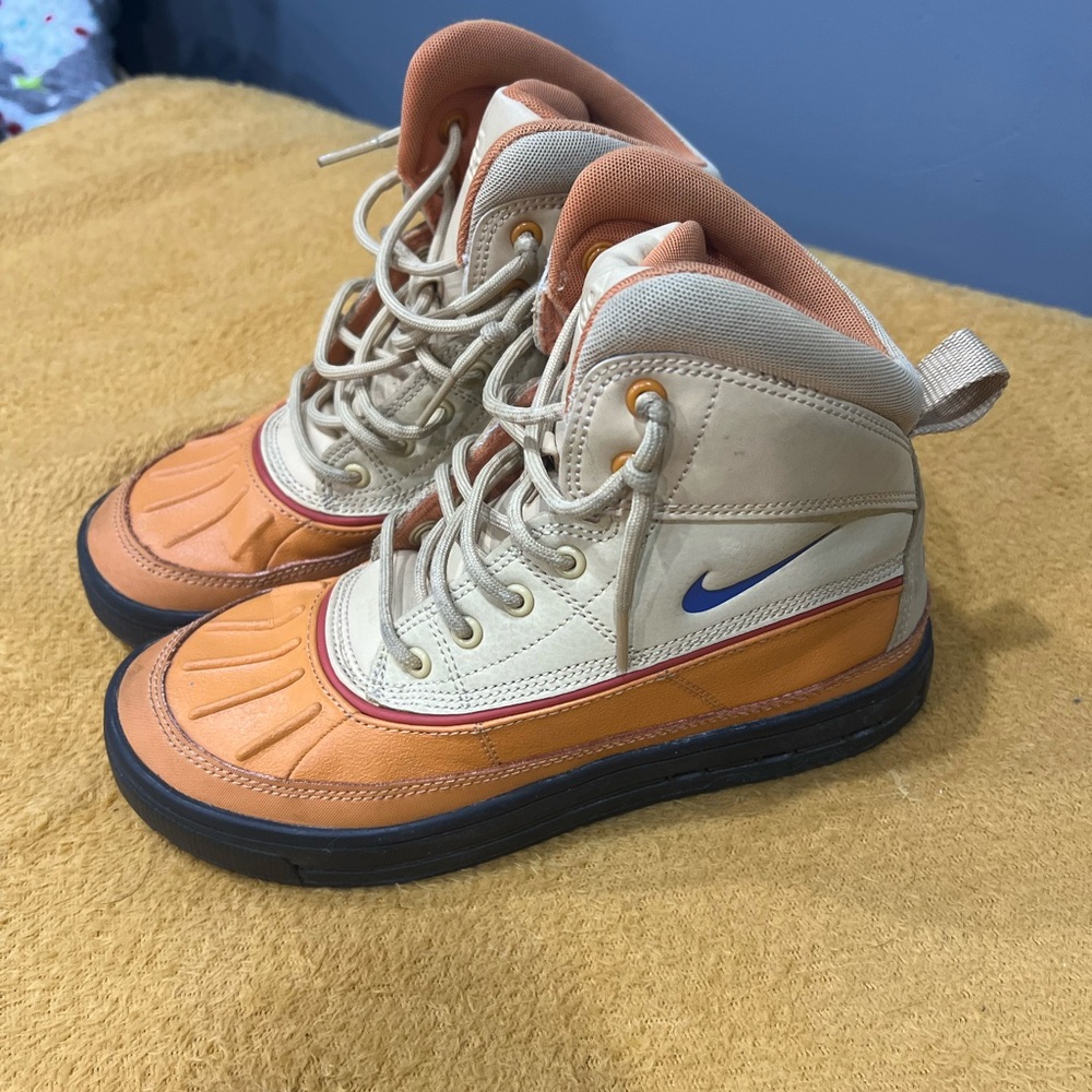 Big Kids Nike Woodside 2 High Sesame/ Game Royal Curry.